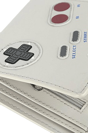 Nintendo Game Boy Console Shaped Bifold Wallet (New) - Bioworld / Difuzed 150G
