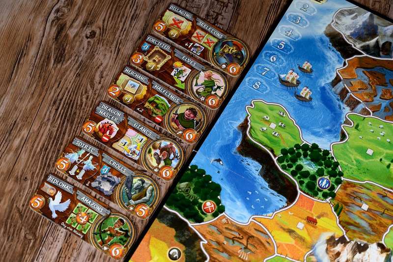 Small World (New) - Days of Wonder 1800G