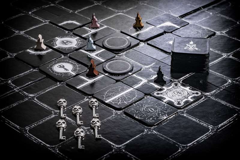 Night Cage, The (New) - Smirk & Dagger Games 1800G