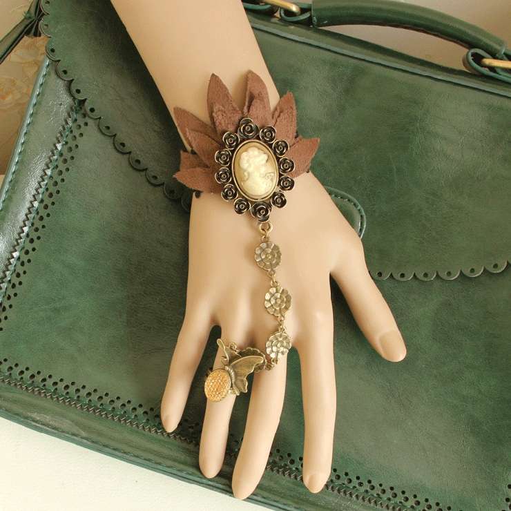 Fahsion Vintage Lace Lady Head Appears Wristband Metal Ring Bracelet J17842