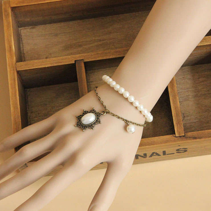 Vintage Elegance White Pearl Embellishment Bracelet J17900