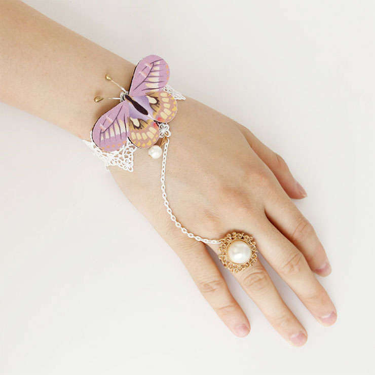 Vintage White Floral Lace Wristband Butterfly Embellishment Bracelet with Ring J17903