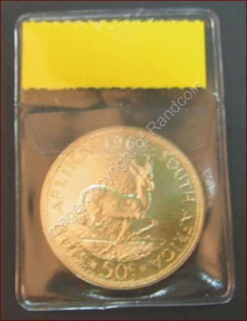 Coin_Pocket_Black_example_crown