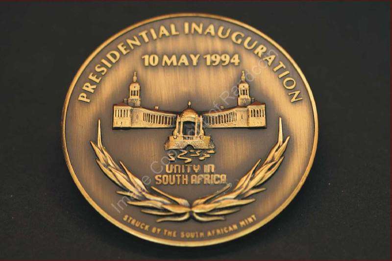 Mandela_FNB_Medallion_Medal_rev.jpg