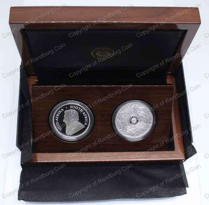 2023_Silver_1oz_KR_Leopard_Privy_Mark_and_Silver_1oz_Leopard_Big_Five_Series_2_coin_Combination_Set_open_case_ob