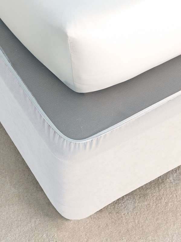 Suede Bedwrap - White