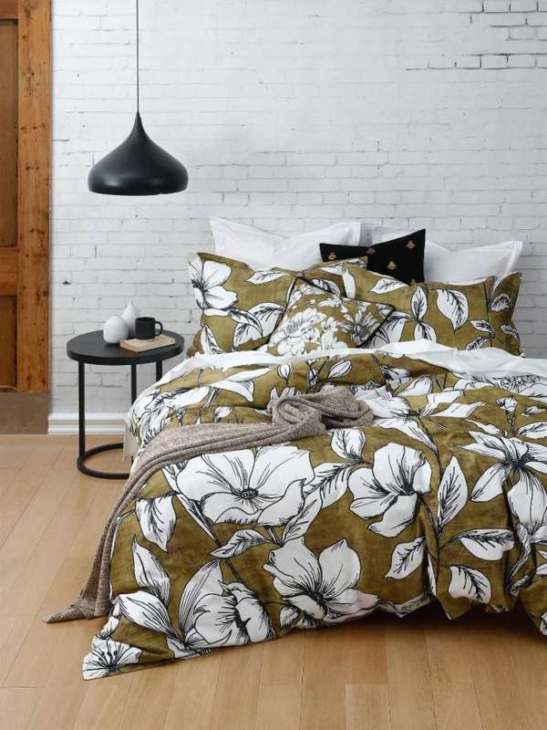 Hally Duvet Cover Set