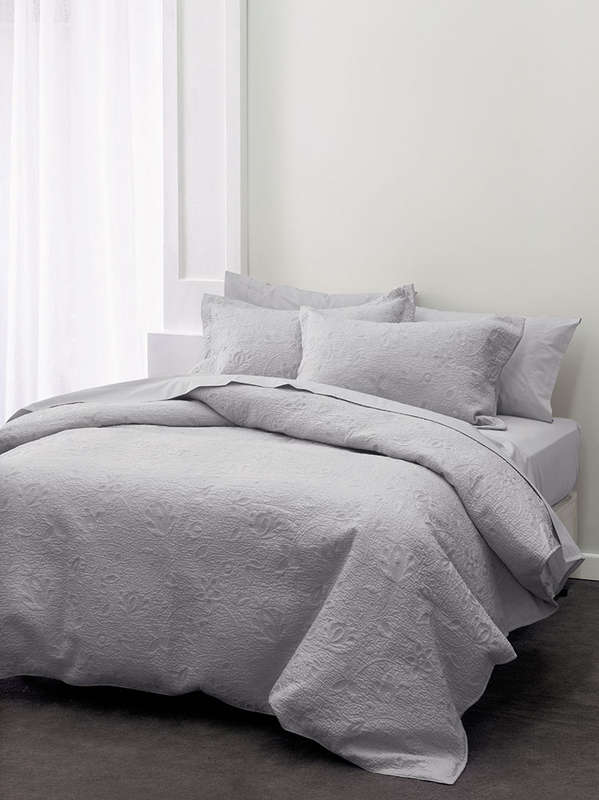 Chantel Grey Bed Cover Quilts