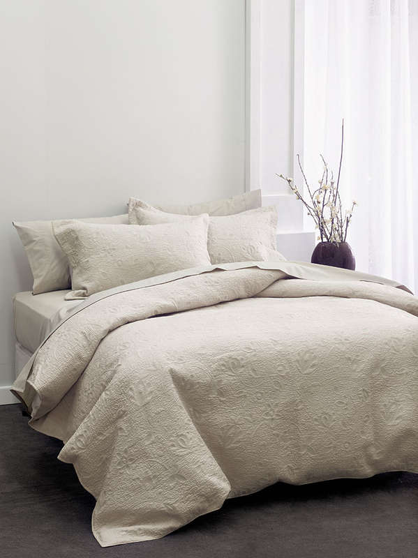 Chantel Moonbeam Bed Cover Quilts