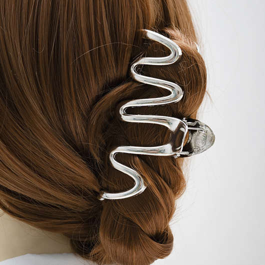 Metal Detail Wave Design Silvery White Barrette