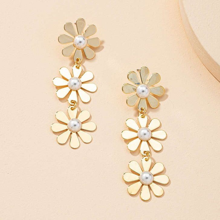 Round Floral Pearl Metal Detail Golden Earrings
