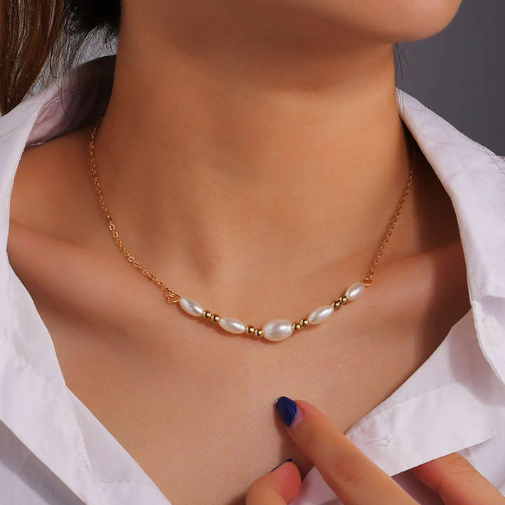 Round Golden Metal Pear Design Necklace