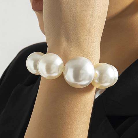 Pearl Detail Asymmetric Design White Bracelet