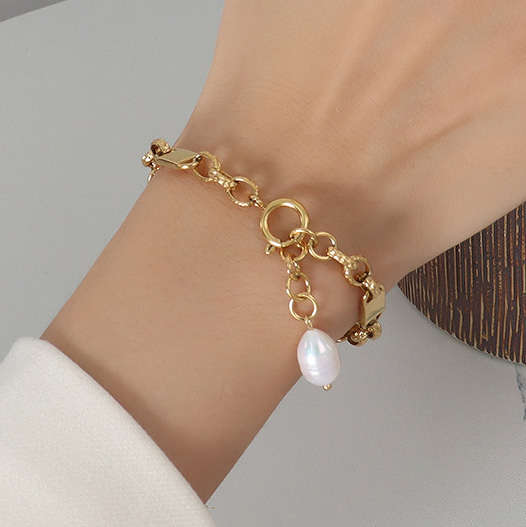 Chain Detail Pearl Design Gold Bracelet
