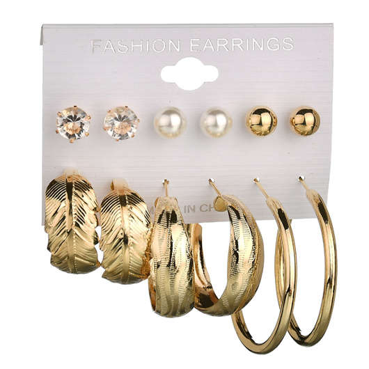 Round Pearl Rhinestone Gold Earring Set