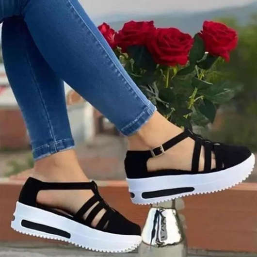 Black Low Heel Closed Toe Sandals