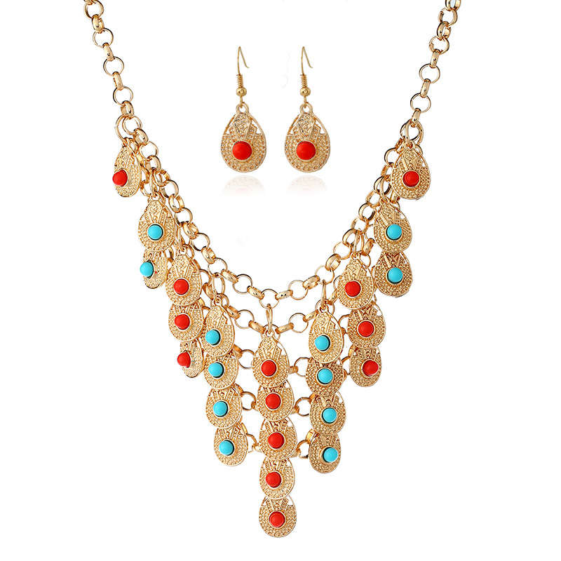 Metal Detail Layered Gold Necklace and Earrings