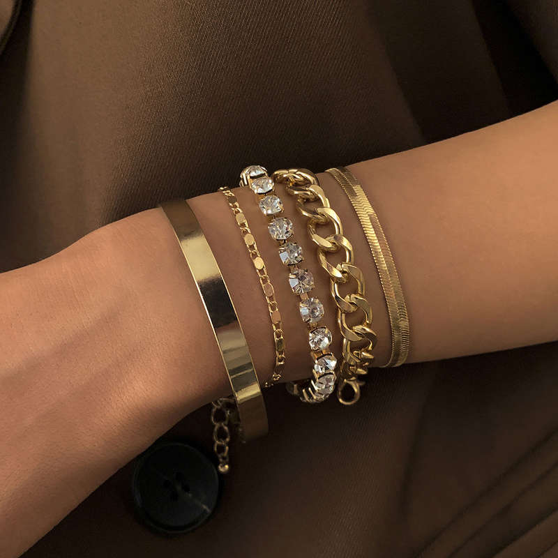 Round Copper Detail Gold Bracelet Set