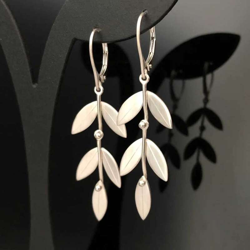 Leaf Design Silver Metal Alloy Earrings