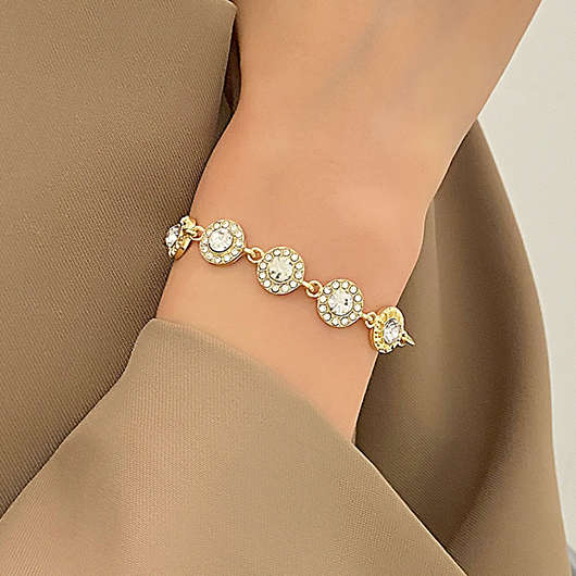 Gold Alloy Detail Hot Drilling Bracelet
