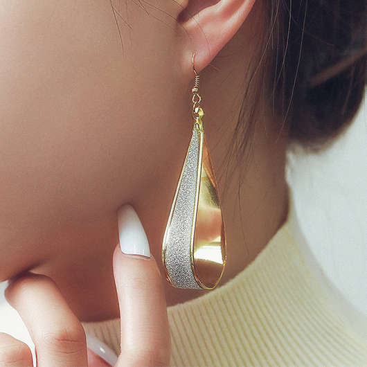 Golden Alloy Detail Geometric Design Earrings