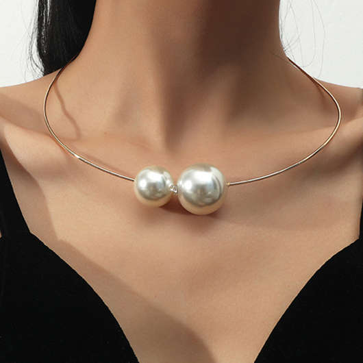 Pearl Design Asymmetric Circular Gold Necklace