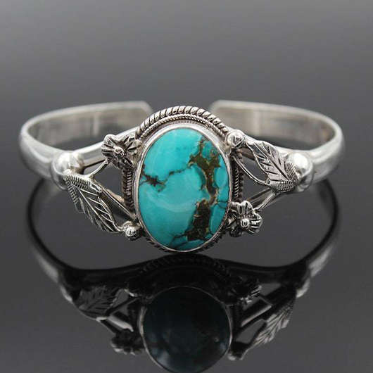 Vintage Design Oval Turquoise Alloy Bangle