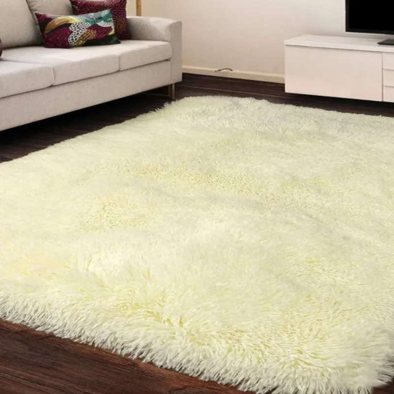 200 x 150 White/Cream Fluffy Carpet