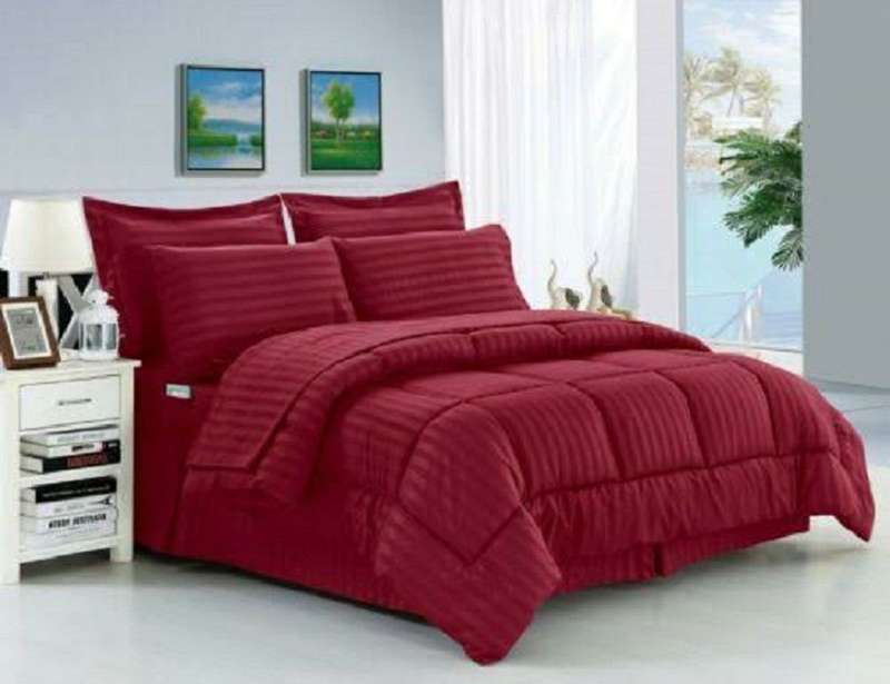 SMTE 5-piece Plain Comforter Set Red Queen with keychain