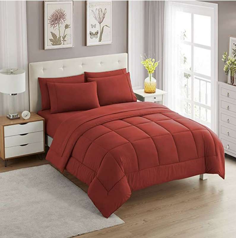 SMTE 5 Piece Luxury Breathable Comforters Set - Queen - Red with keychain