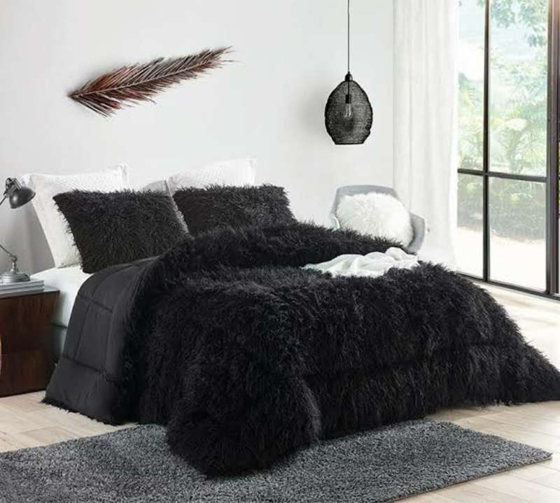 SMTE 3 Piece Fluffy Comforters - Black with keychain