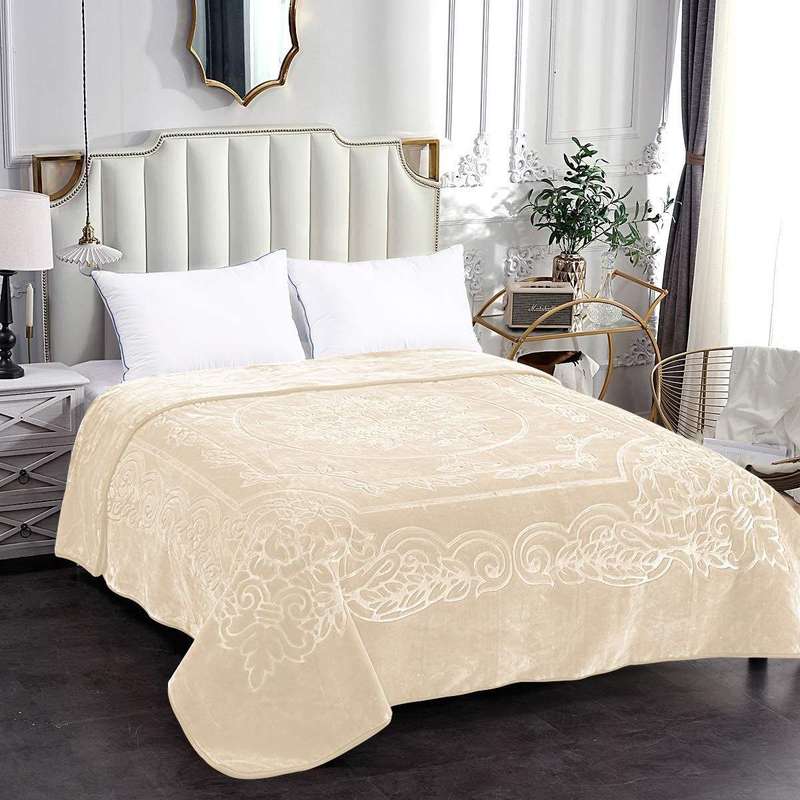 SMTE Luxury Creamy Beige Mink Blanket 220 x 200cm with keychain