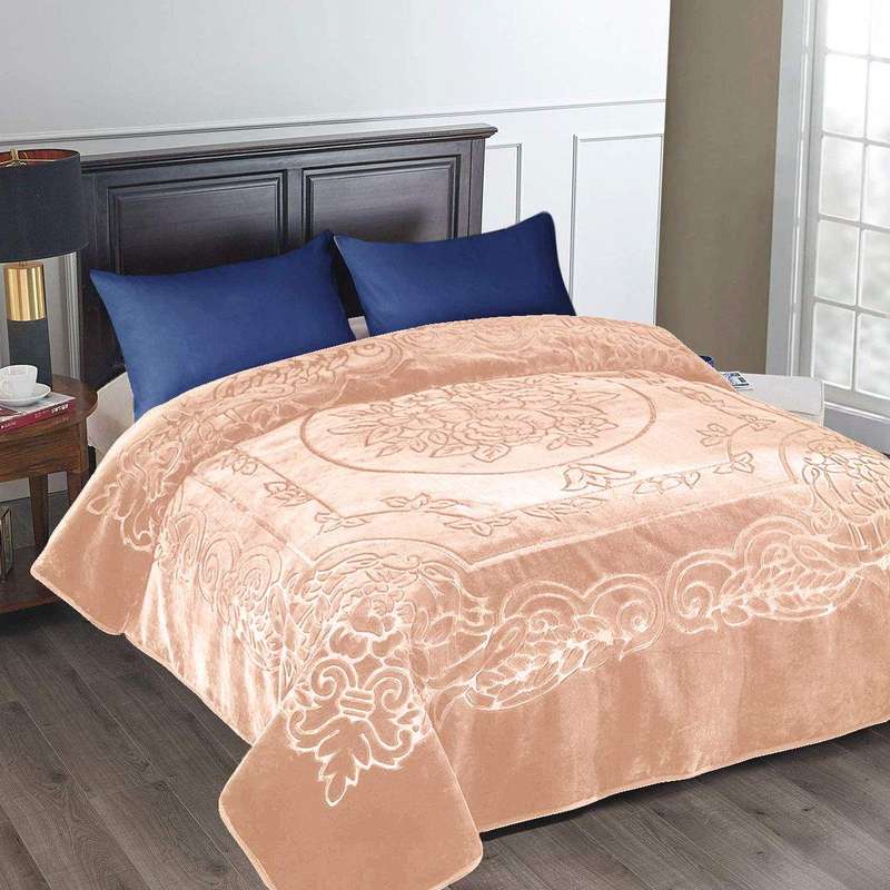 SMTE Camel - Luxury Mink Blanket 220x200cm - Warm Winter Fleece - Strawberry Blonde with keychain