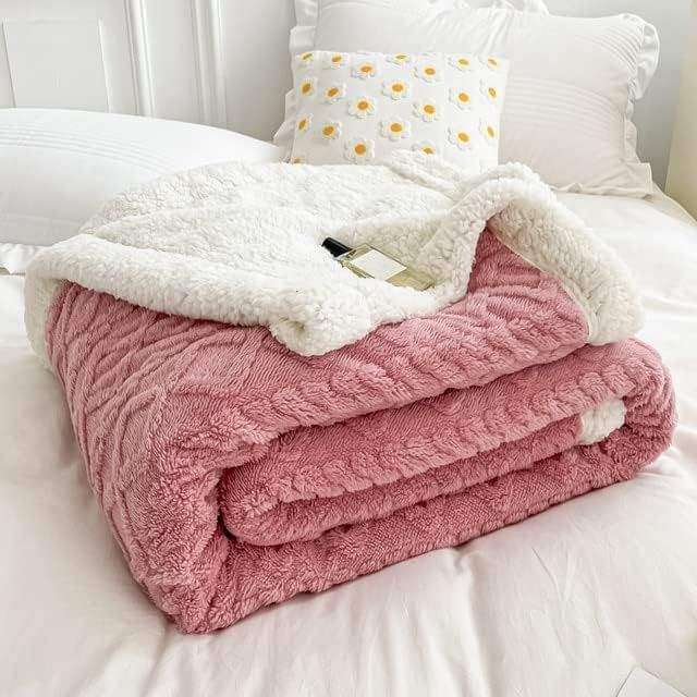SMTE Geometric Pattern Woolen Sofa Throw/ Blanket - Queen Size - Pink with keychain