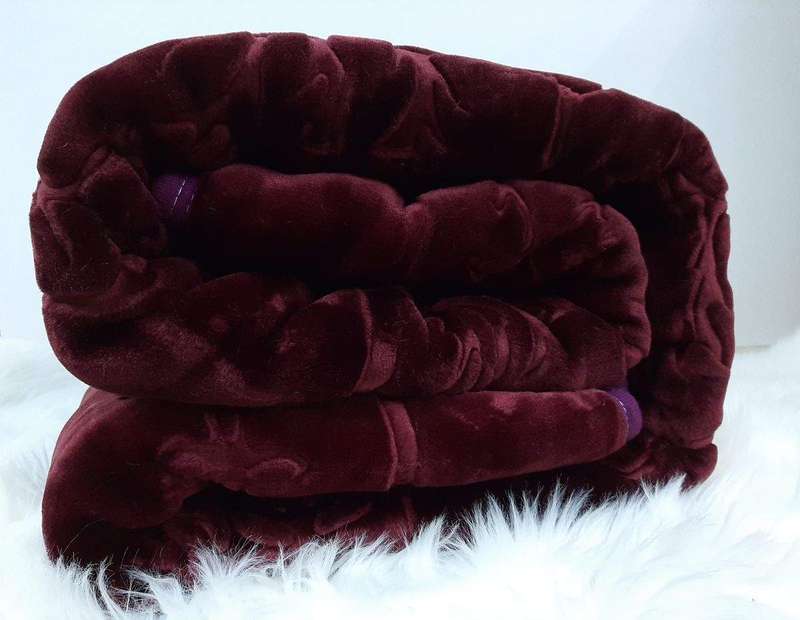SMTE Queen Size Blanket - One-Ply - Warm And Soft - maroon with keychain