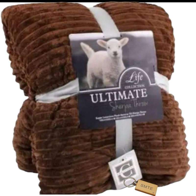 SMTE Serpa Soft and Fluffy Fleece Blanket with Keychain - Queen Sized - Brown