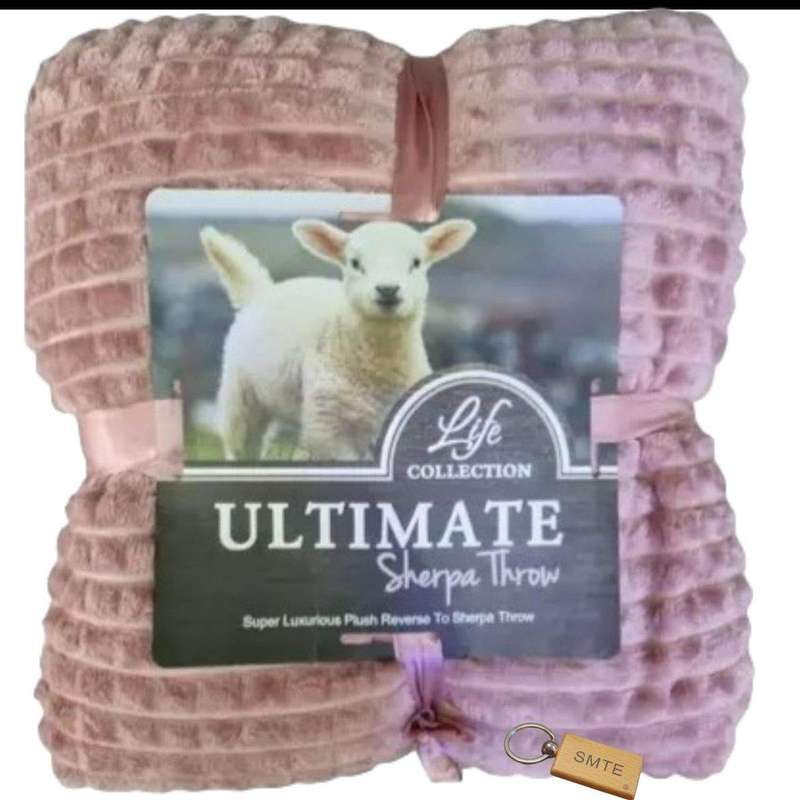 SMTE Serpa Soft and Fluffy Fleece Blanket with Keychain - Queen Sized - Rose Gold