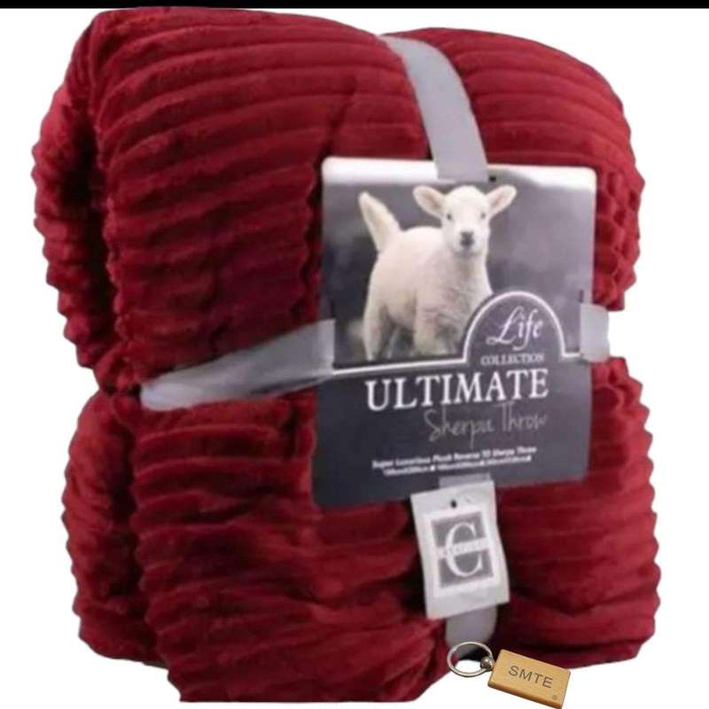 SMTE Serpa Soft and Fluffy Fleece Blanket with Keychain - Queen Sized - Wine Red