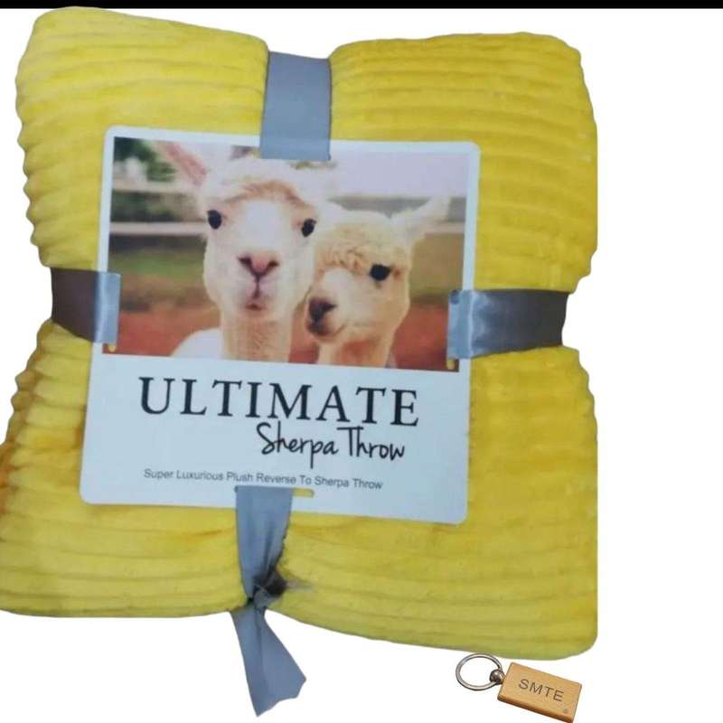 SMTE Serpa Soft and Fluffy Fleece Blanket with Keychain - Queen Sized - Yellow