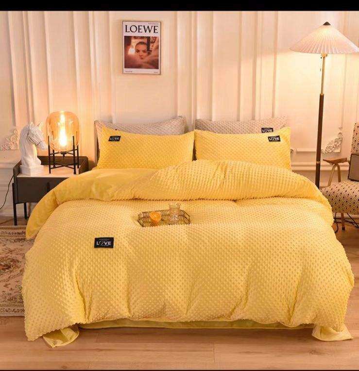 SMTE Polka Comforter Set - Yellow with keychain