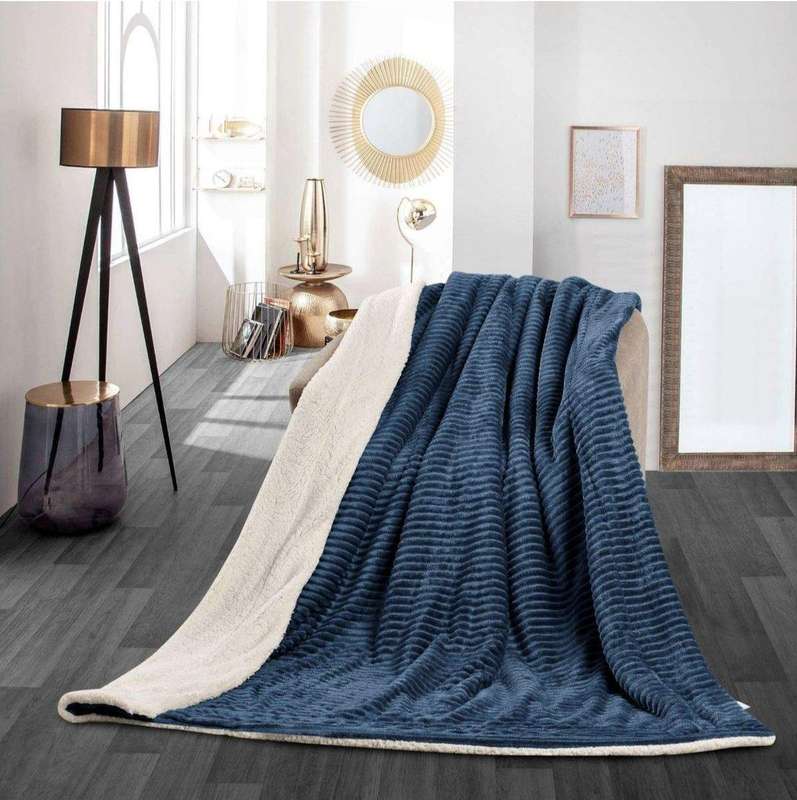 SMTE Sastro - New Reversible Throw Striped Flannel Sherpa Fleece Blanket - Navy with keychain