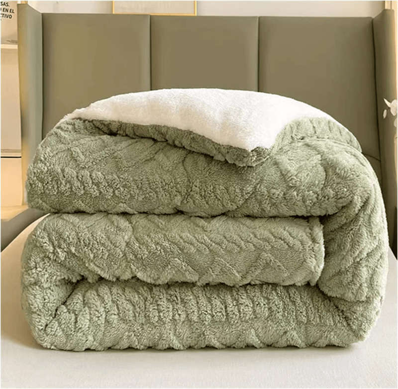 SMTE Winter Cotton Throw - Green with keychain