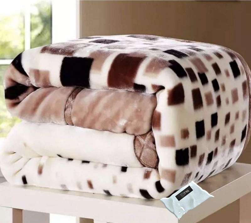 SMTE High Quality Extreme Warm Winter Blanket - Dijon0 with keychain
