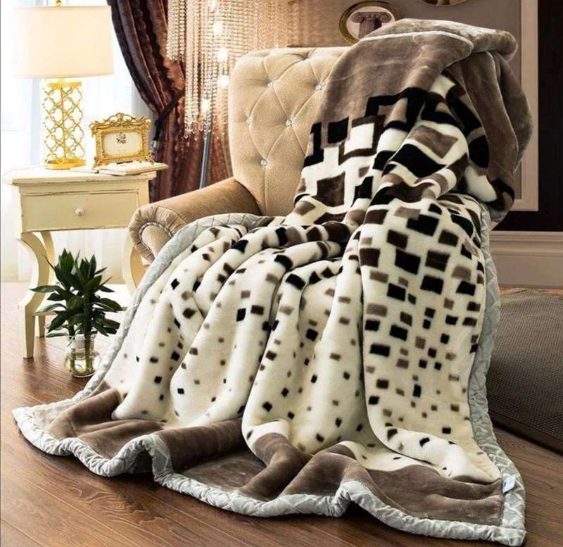 SMTE High Quality Mink blanket with keychain