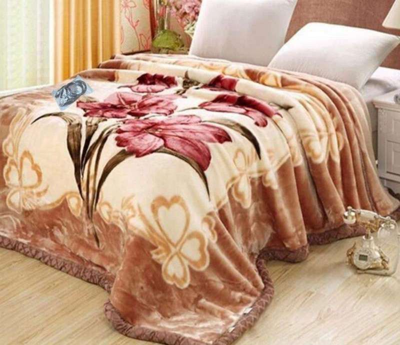 SMTE Highly Comfy Extreme Warm Winter Blanket & IYWA Tieback - Light Brown with keychain