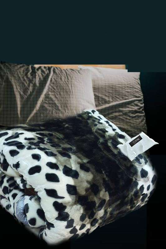 SMTE High Quality Extreme Warm Winter Blanket & Complementary IYWA Tieback - White Leopard with k...