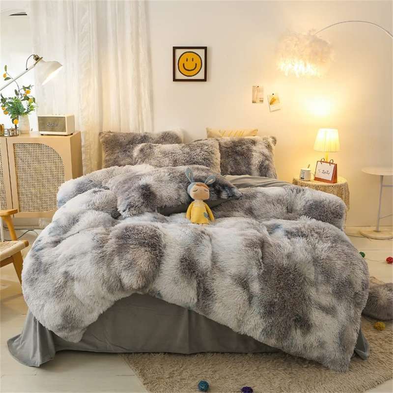 SMTE Fluffy Comforter - Grey Ombre with keychain