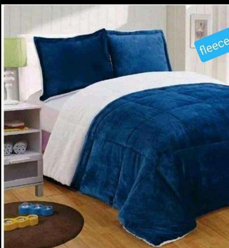 SMTE Fleece Comforter set - Blue with keychain