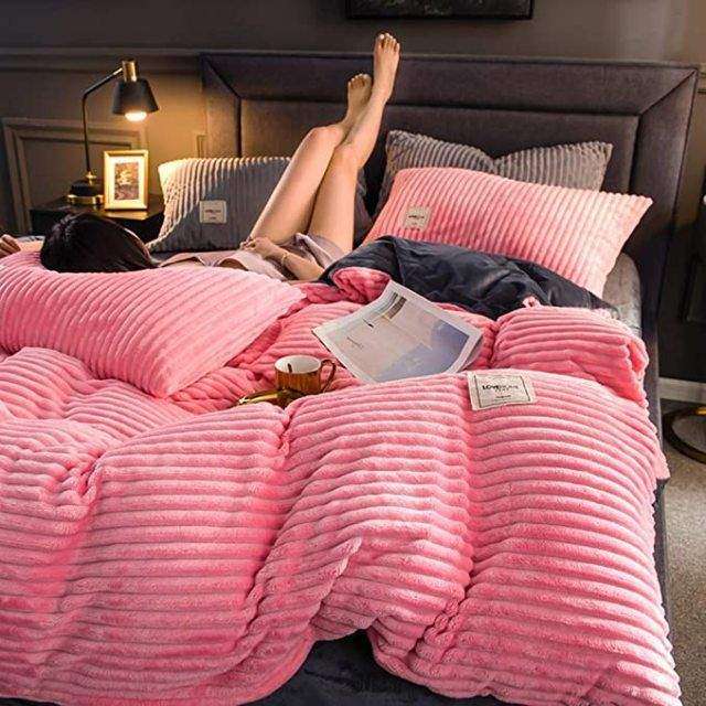 SMTE Flannel Corduroy Comforter - 220x235cm - Soft Pink with keychain