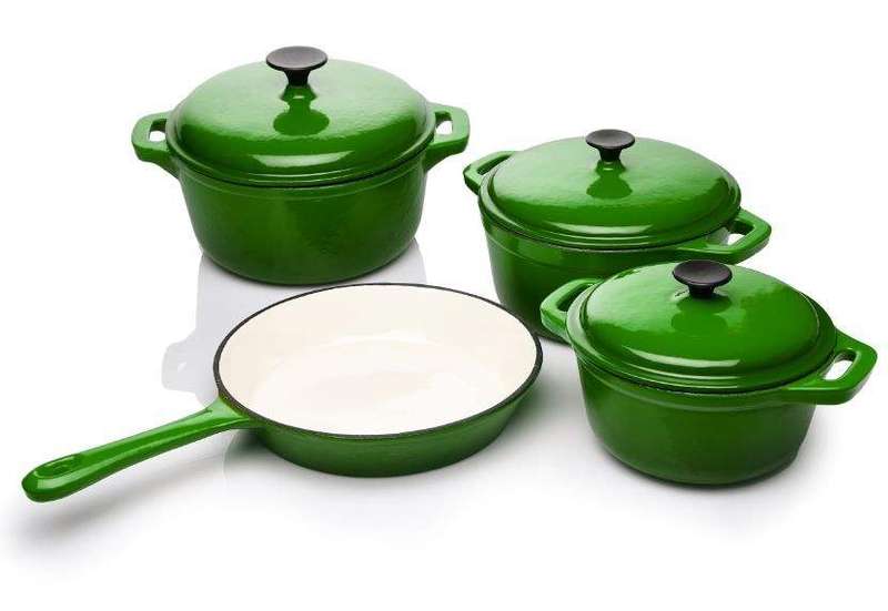 SMTE Rystel Seven Piece Cast Iron Enamel Cookware Pot Set - Dark Green with keychain
